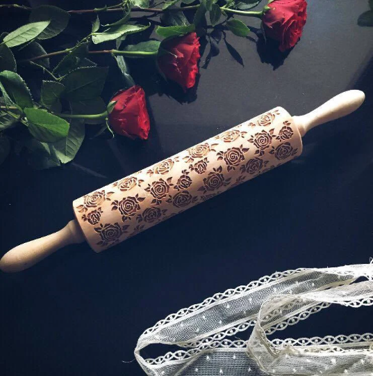 ROSES rolling pin